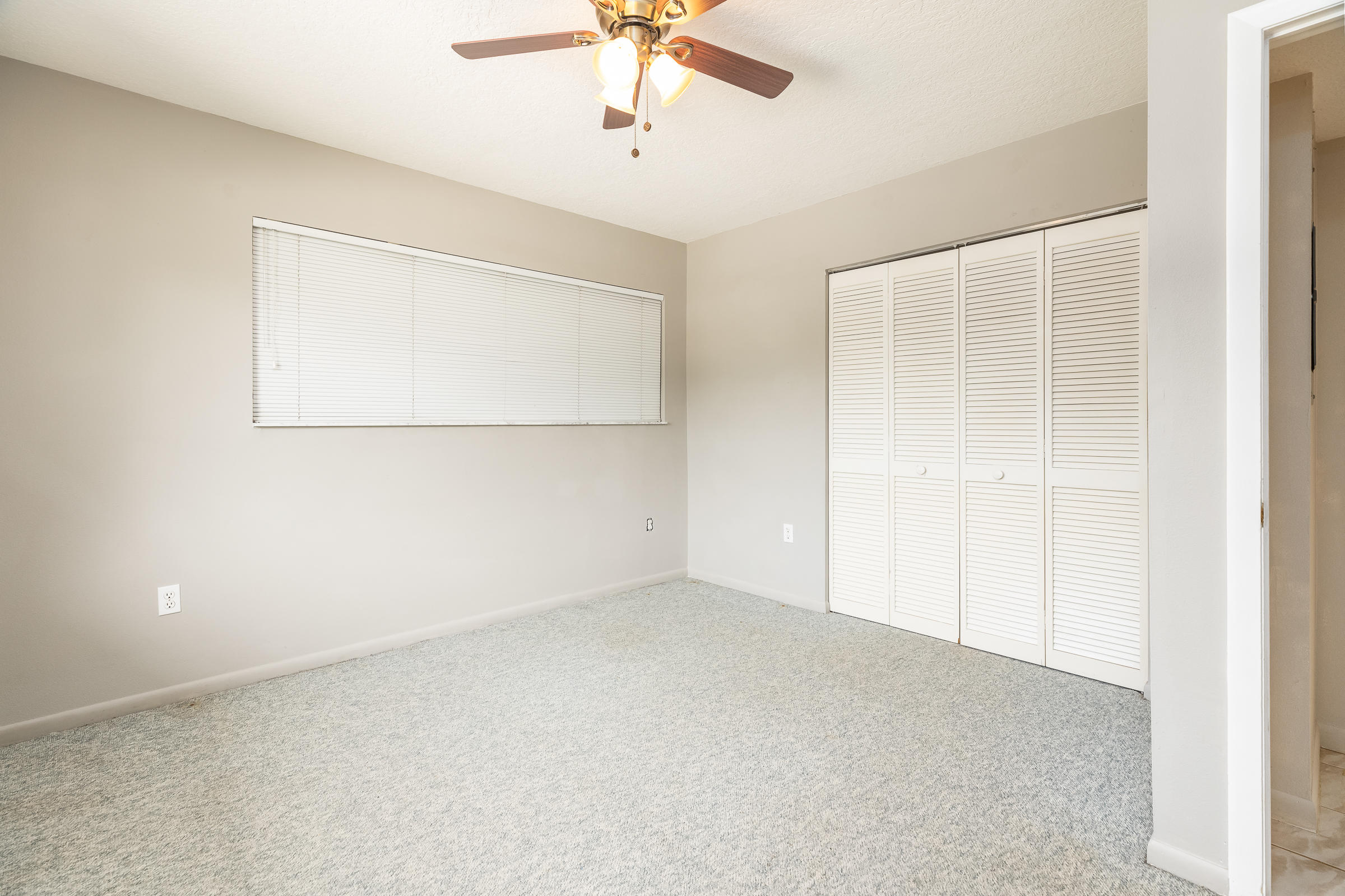 65 Snapper Avenue Key Largo, FL 33037 - Photo 26 of 39 East guest bedroom
