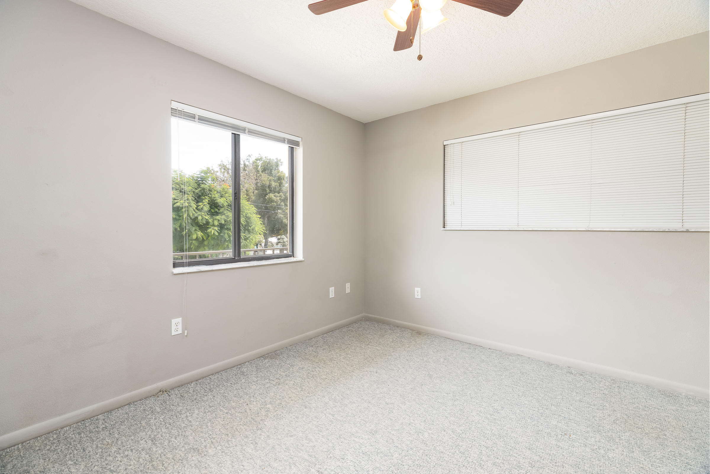 65 Snapper Avenue Key Largo, FL 33037 - Photo 27 of 39 East bedroom