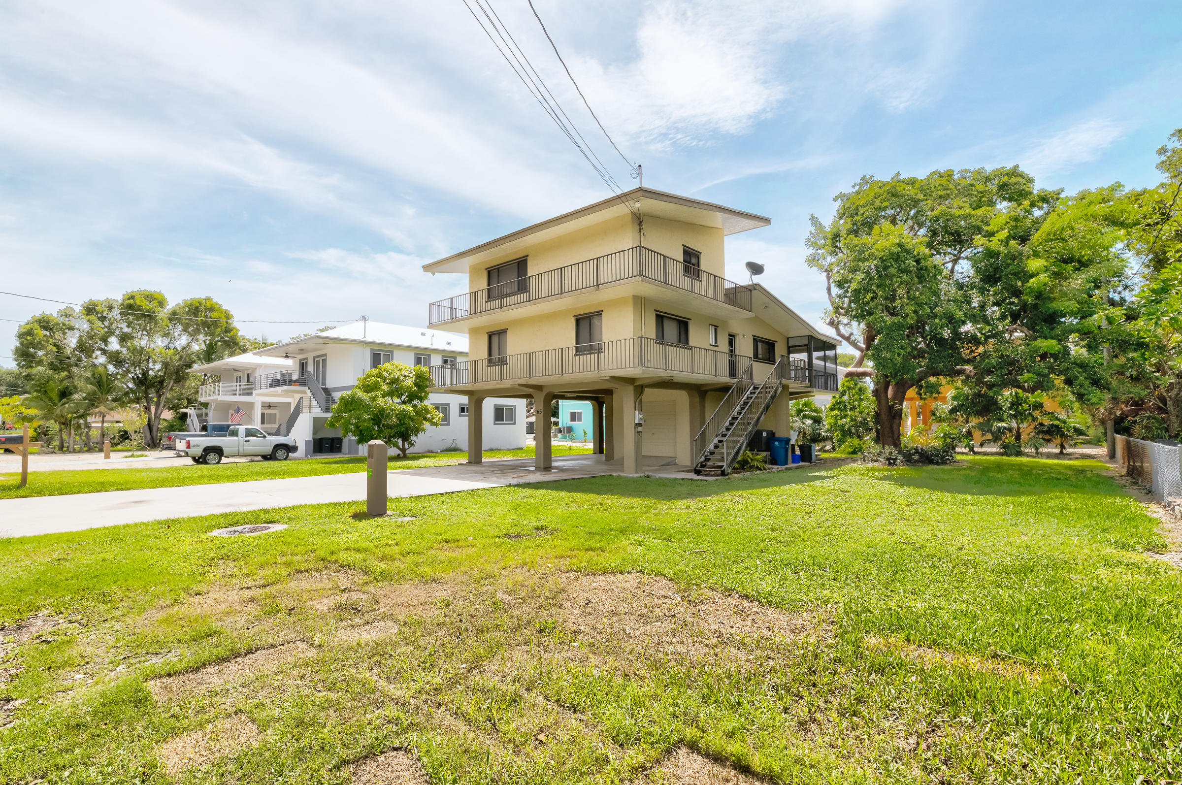 65 Snapper Avenue Key Largo, FL 33037 - Photo 38 of 39 Huge yard