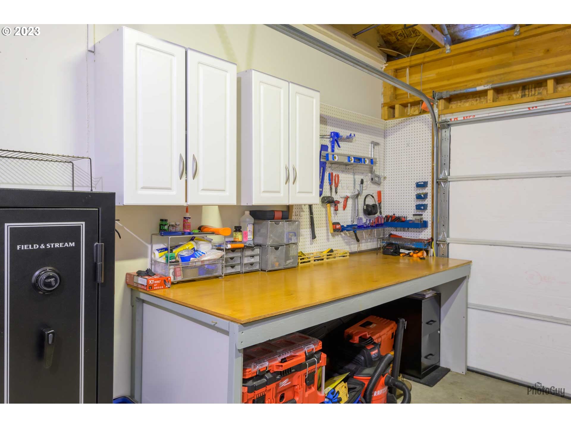 5787 Cinder Street Springfield, OR 97478 - Photo 18 of 24 a view of kitchen and utility room