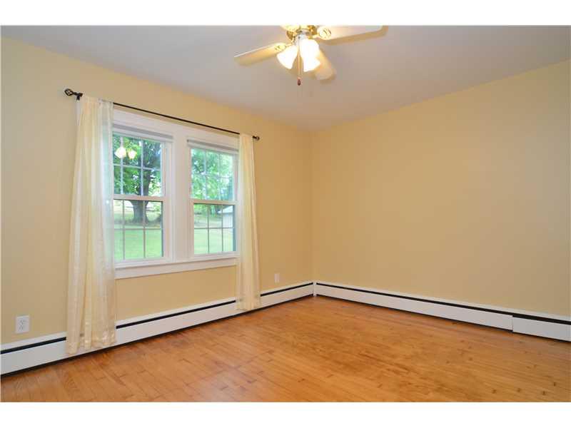 160 Pear Orchard Road Coraopolis, PA 15108 - Photo 17 of 25 Bedroom.