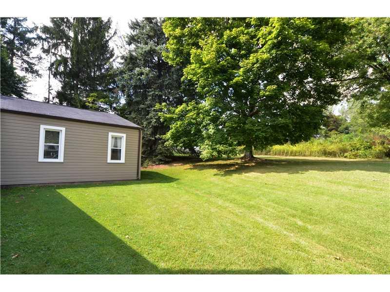 160 Pear Orchard Road Coraopolis, PA 15108 - Photo 20 of 25 Exterior Back.