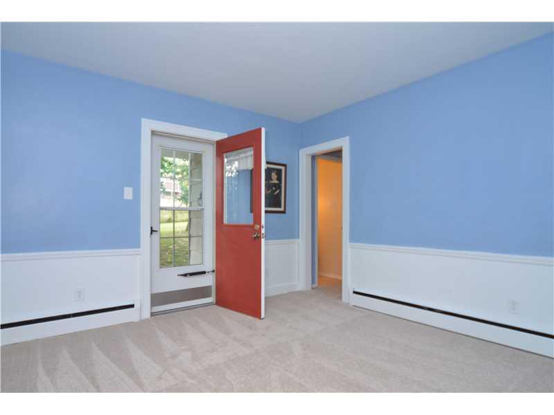 160 Pear Orchard Road Coraopolis, PA 15108 - Photo 8 of 25 Den.