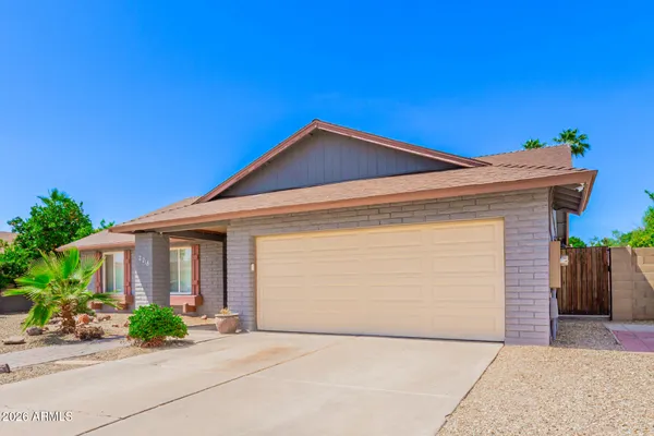 $554,999 | 2218 West Palomino Drive, Chandler, AZ 85224