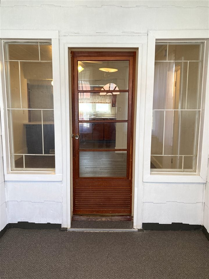 324 Sumner Street Waterloo, IA 50703 - Photo 3 of 22 Gallery Image 3