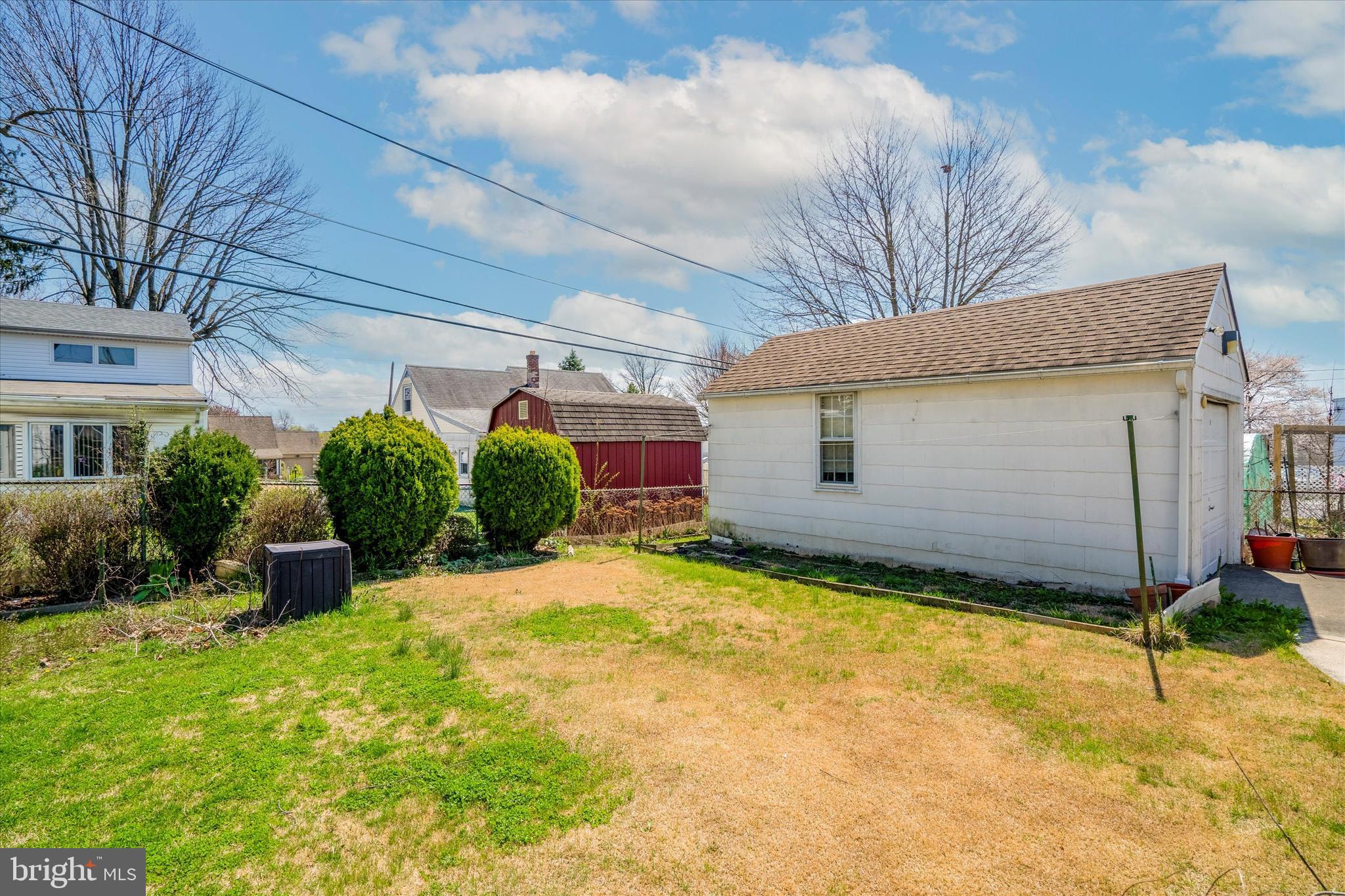 11017 Bustleton Avenue Philadelphia, PA 19116 - Photo 24 of 25 Sunny backyard