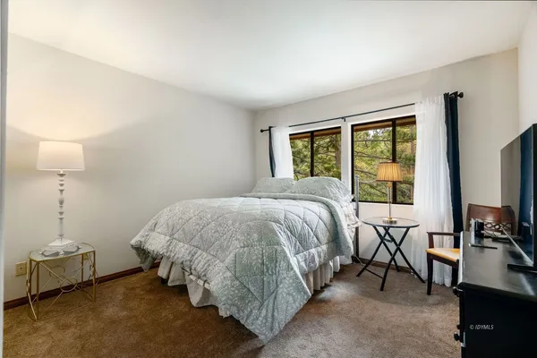 $719,999 | 24680 Fern Valley Road, Idyllwild, CA 92549