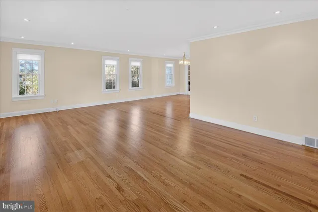 $7,700 | 328 Dodds Lane, Princeton, NJ 08540