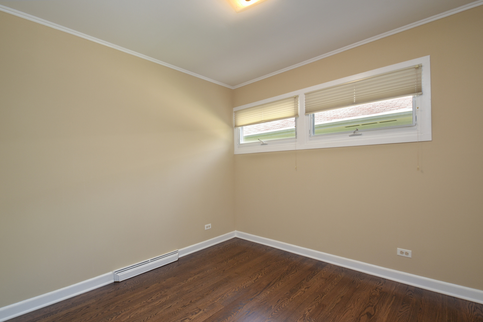 1028 Dell Road Northbrook, IL 60062 - Photo 12 of 19
