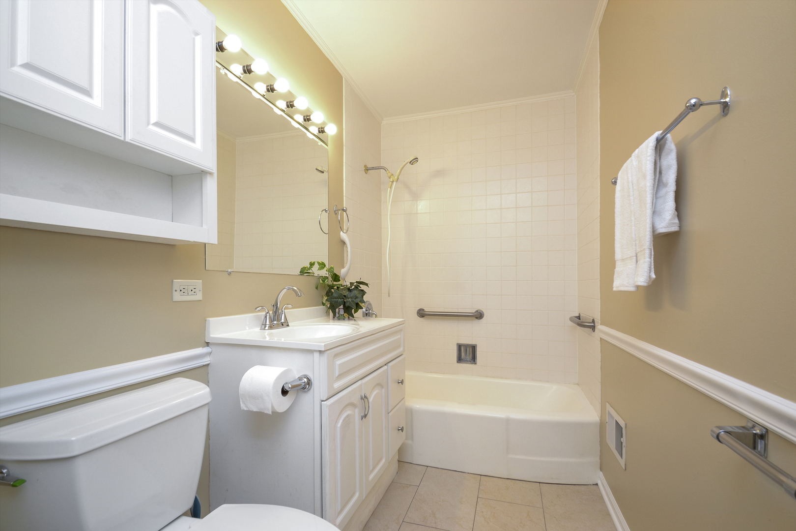 1028 Dell Road Northbrook, IL 60062 - Photo 14 of 19