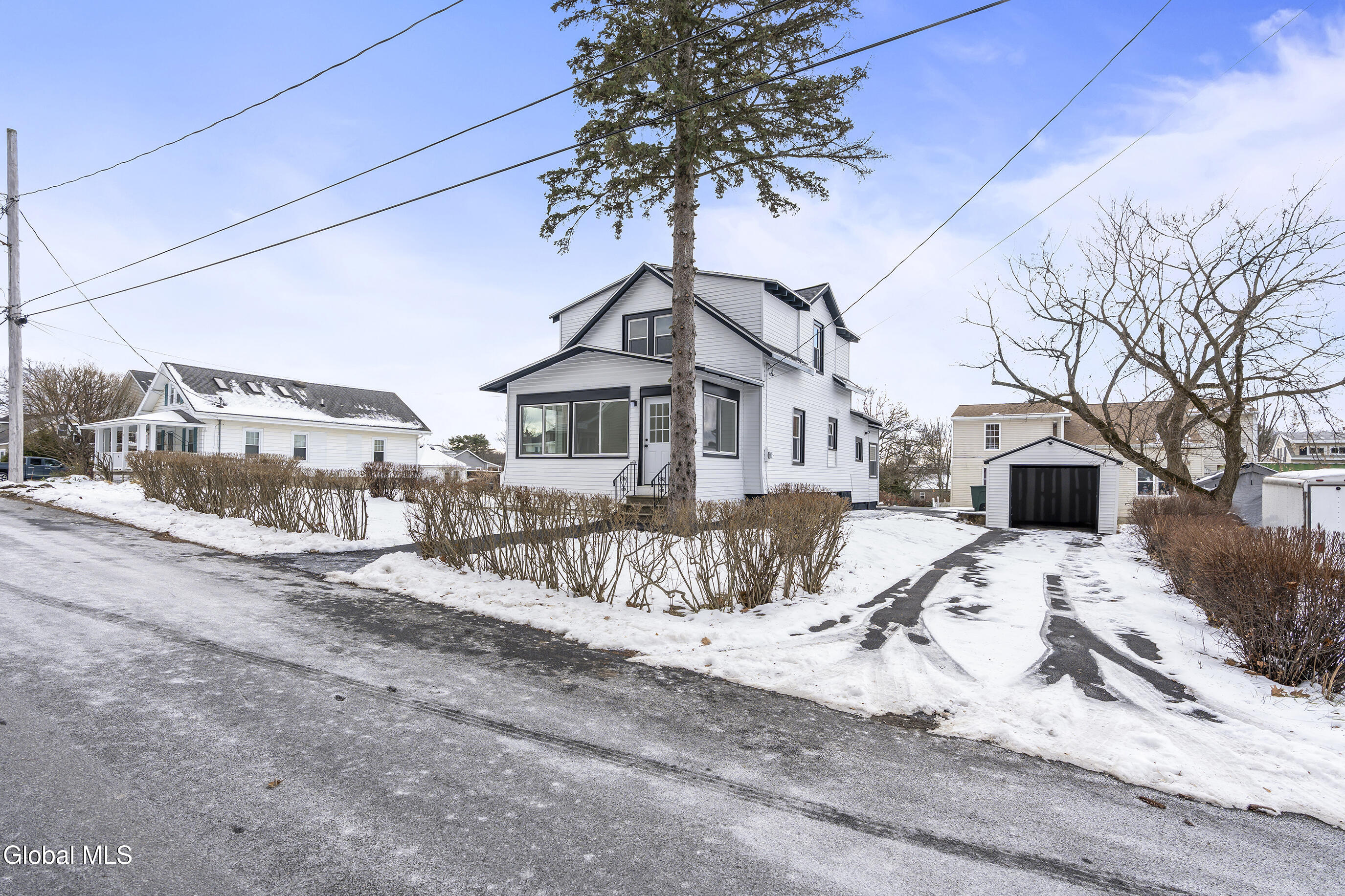 003-9-Michigan-Ave-Rensselaer-NY-12144