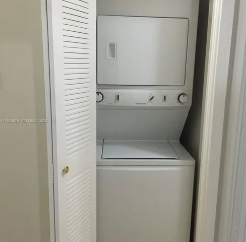 $2,900 | 41 West 14th Street, Unit 1, Hialeah, FL 33010