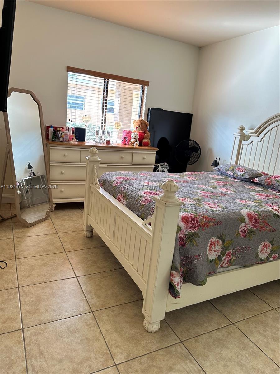 41 West 14th Street, Unit 1 Hialeah, FL 33010 - Photo 18 of 22