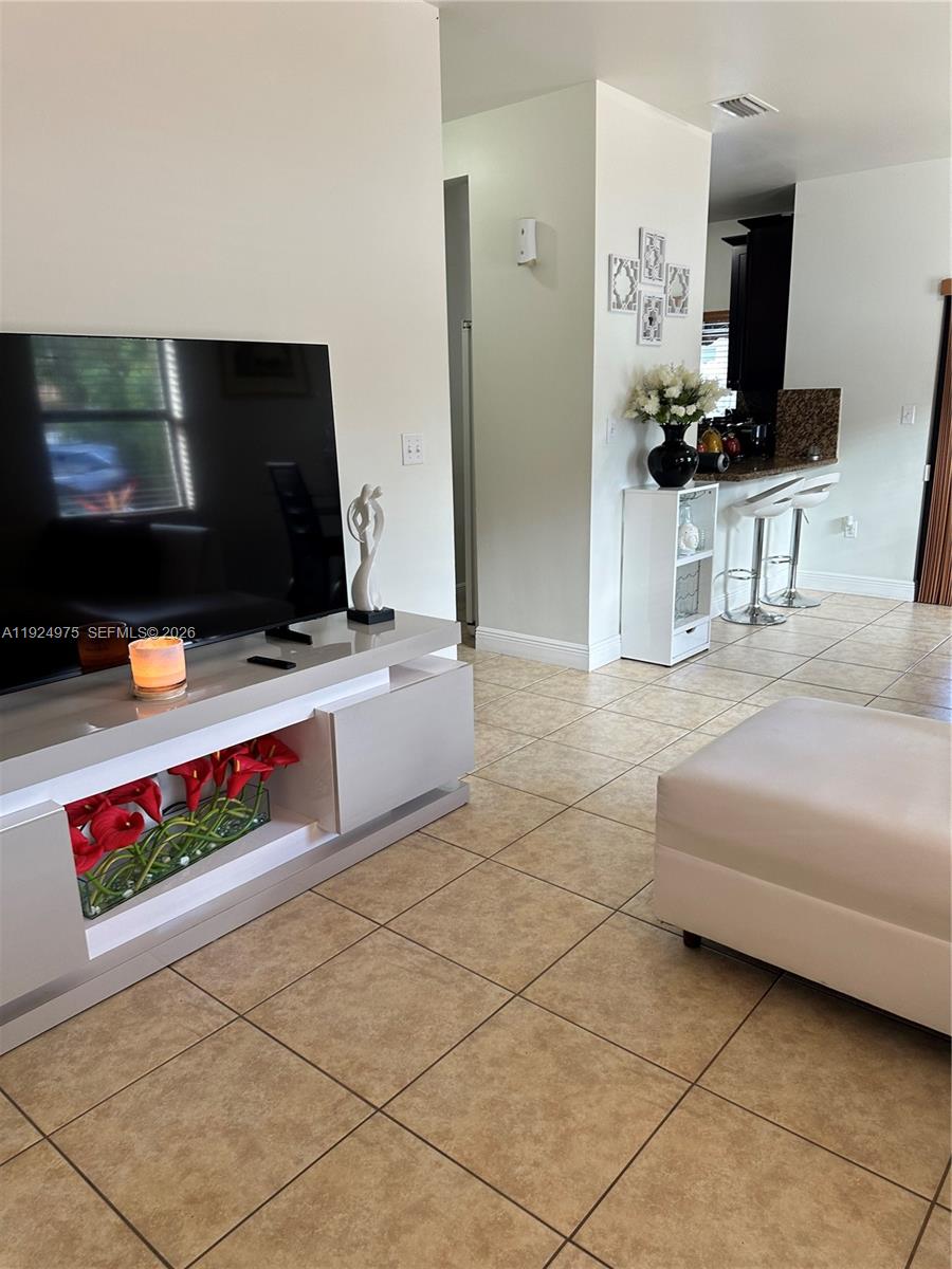 41 West 14th Street, Unit 1 Hialeah, FL 33010 - Photo 5 of 22