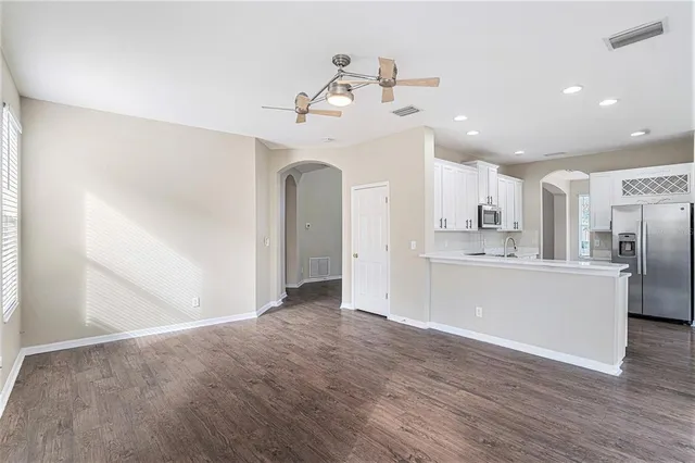 $3,200 | 8602 Sandy Plains Drive, Riverview, FL 33578