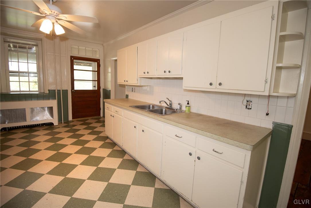 6241 Hickory Road Slatington, PA 18080 - Photo 27 of 50 Unit 6243 Spacious eat in kitchen