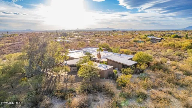 a view of a lake with houses