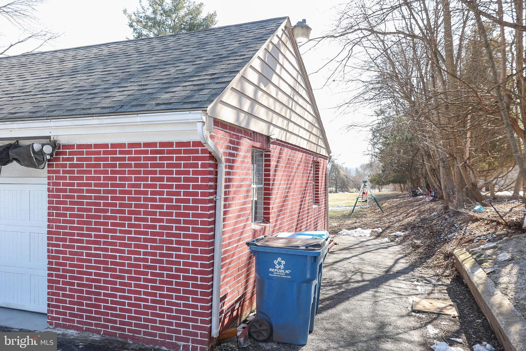 1024 East Lisburn Road Mechanicsburg, PA 17055 - Photo 4 of 61