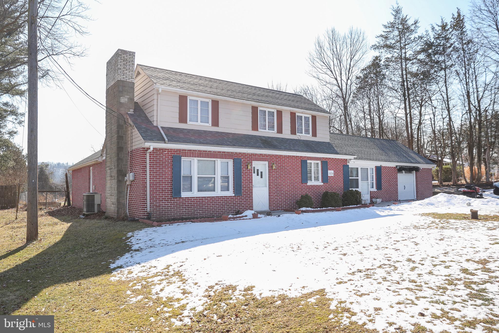 1024 East Lisburn Road Mechanicsburg, PA 17055 - Photo 5 of 61