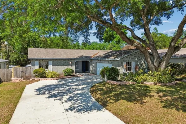 $364,900 | 2210 Ladywood Court, Brandon, FL 33511