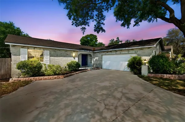 $364,900 | 2210 Ladywood Court, Brandon, FL 33511