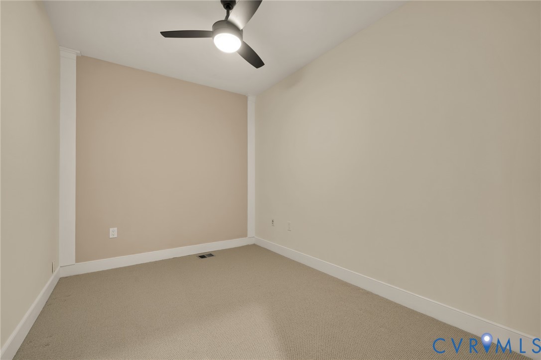 1418 North Rhodes Street, Unit B105 Arlington, VA 22209 - Photo 22 of 39