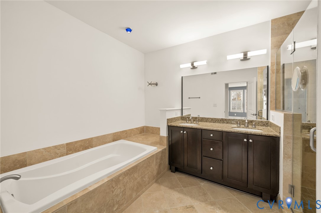 1418 North Rhodes Street, Unit B105 Arlington, VA 22209 - Photo 32 of 39