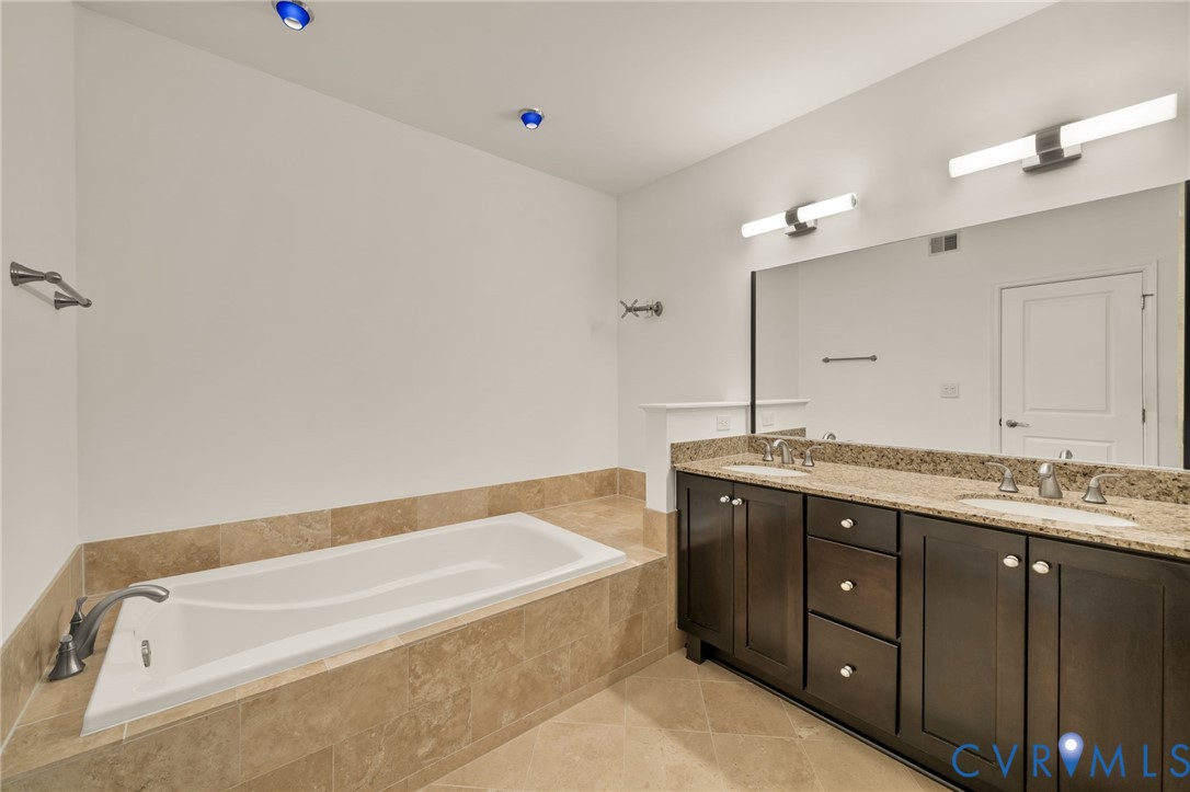 1418 North Rhodes Street, Unit B105 Arlington, VA 22209 - Photo 33 of 39