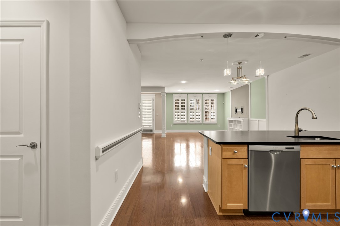 1418 North Rhodes Street, Unit B105 Arlington, VA 22209 - Photo 5 of 39