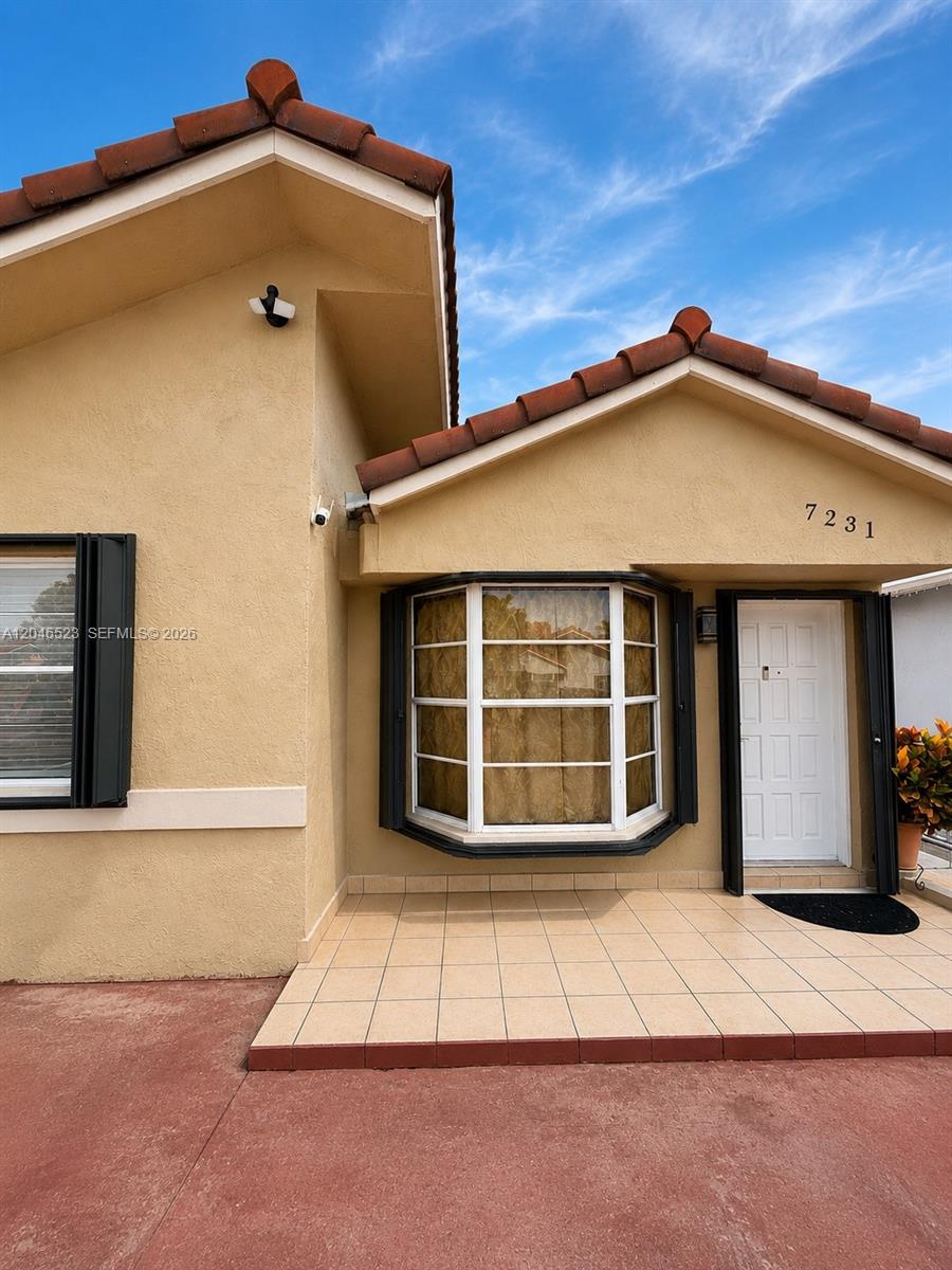 7231 West 29th Way, Unit 7231 Hialeah, FL 33018 - Photo 7 of 8