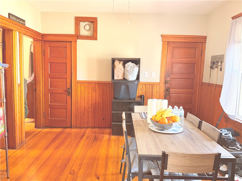 398 Willow Street Woonsocket, RI 02895 - Photo 14 of 25 2nd Floor