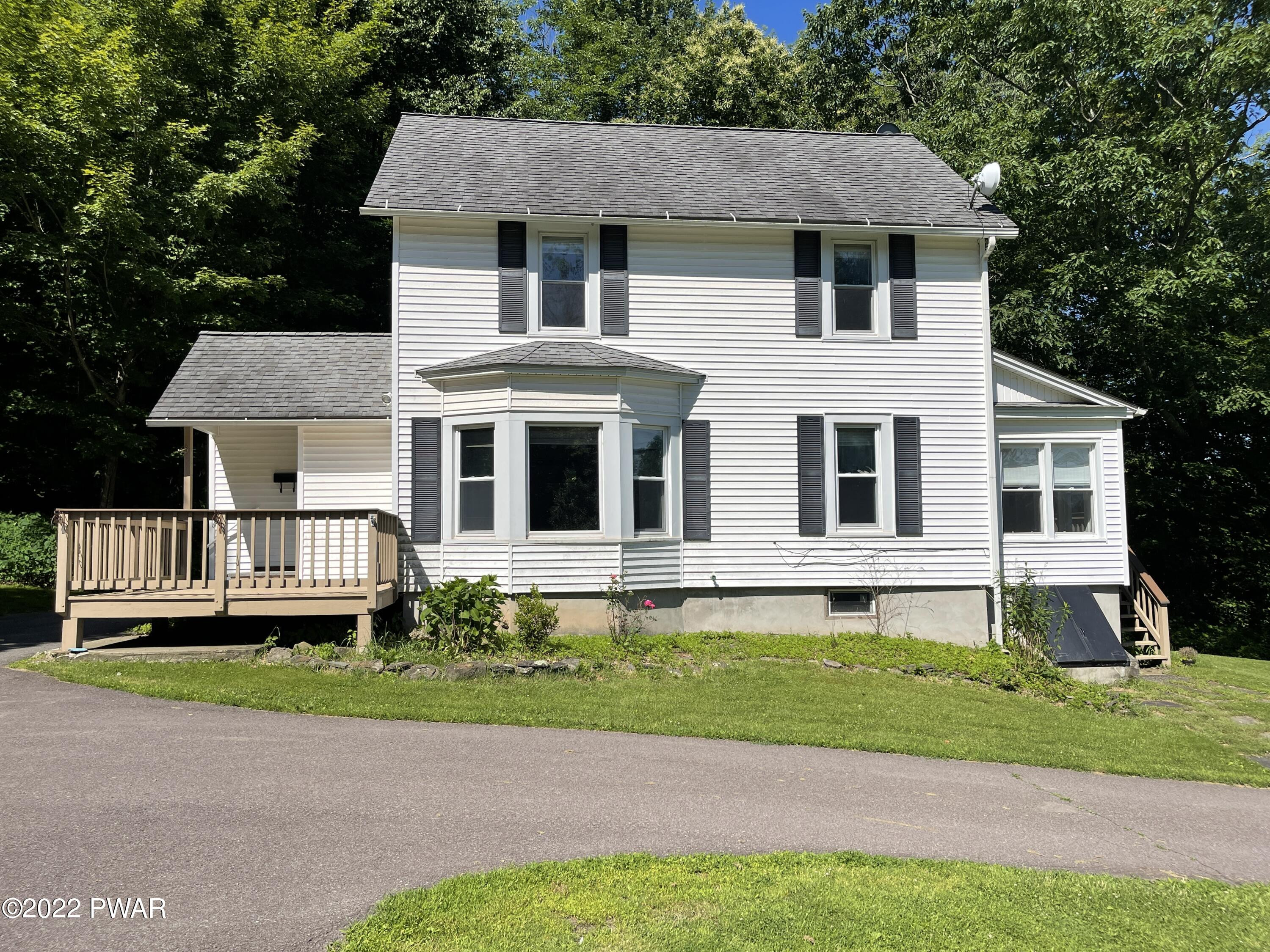 504 Keystone Road Lake Ariel, PA 18436 - Photo 3 of 49
