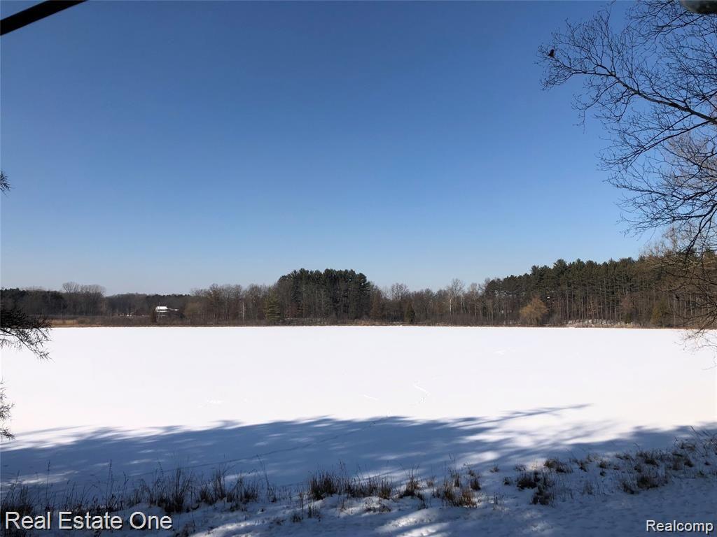 1261 Lake George Road Oakland, MI 48363 - Photo 13 of 32 Gallery Image 13