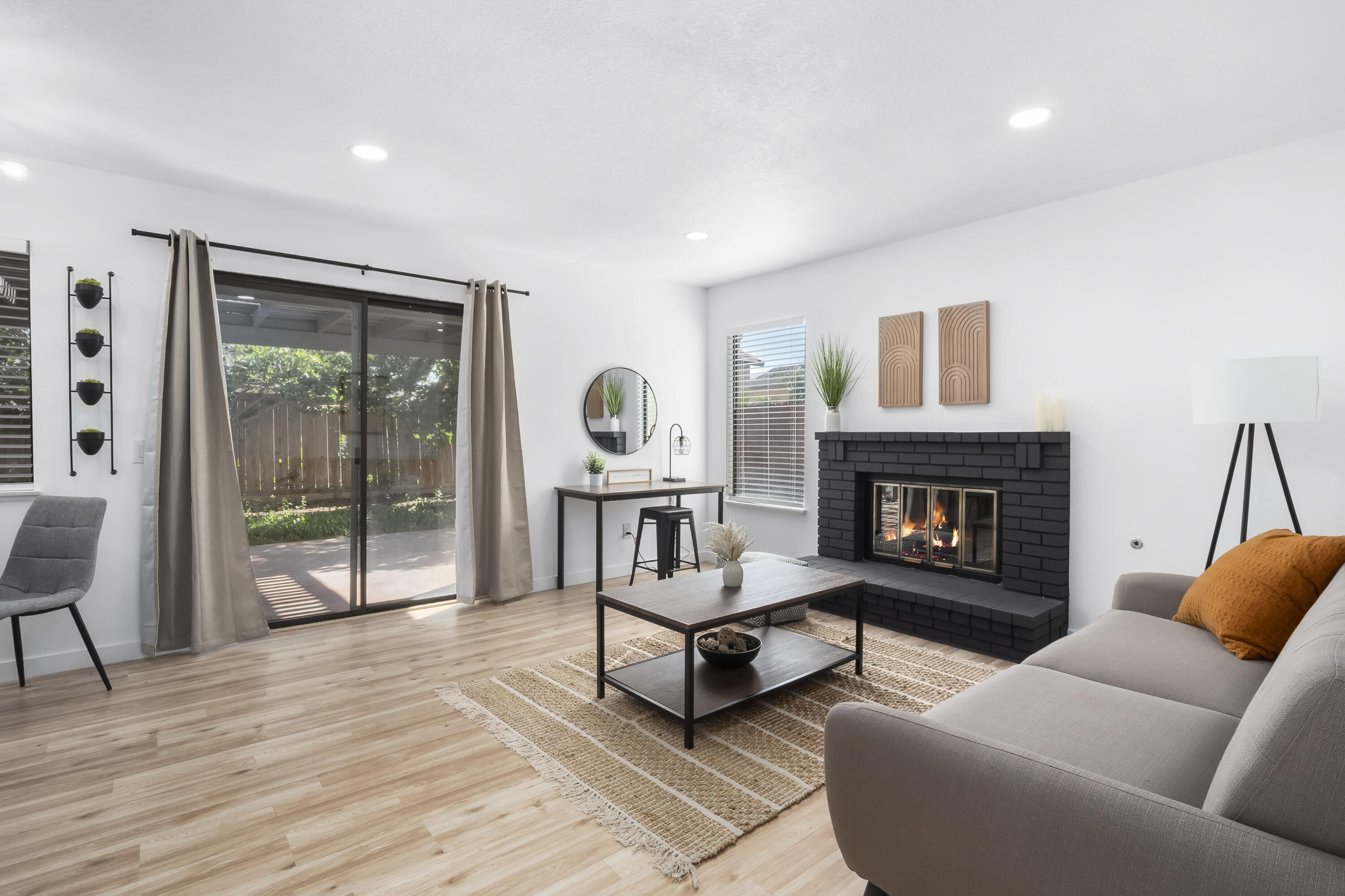 2012 Comstock Court Palmdale, CA 93551 - Photo 12 of 44 P1803127