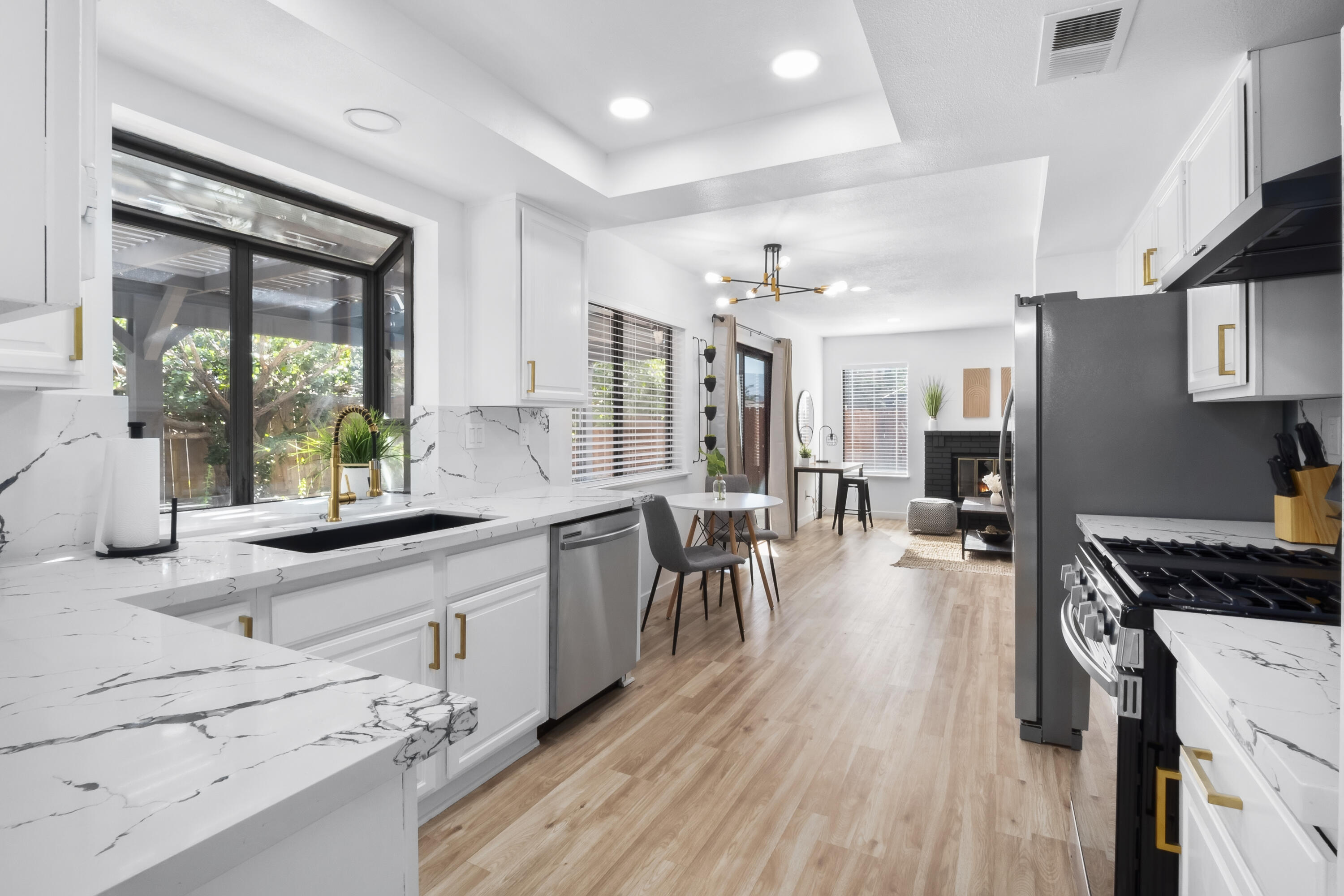 2012 Comstock Court Palmdale, CA 93551 - Photo 22 of 44 P1803229