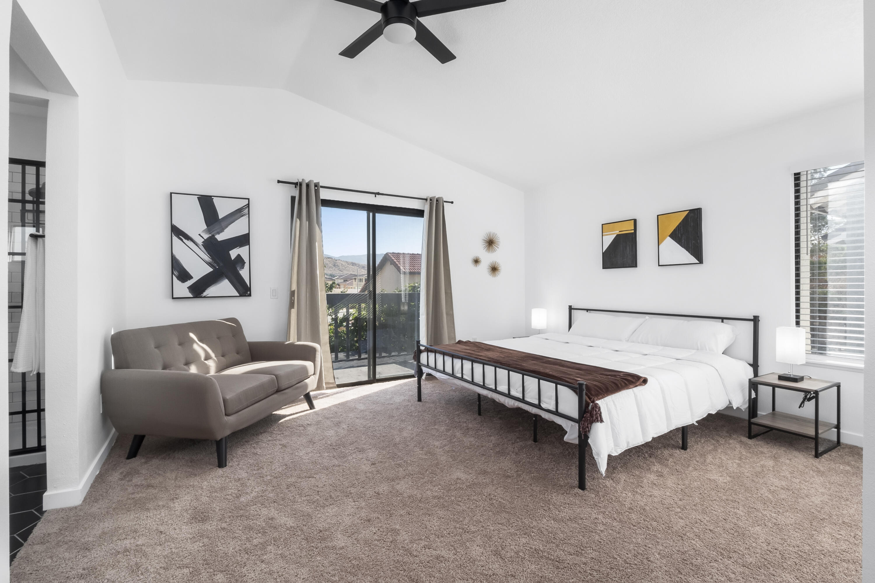 2012 Comstock Court Palmdale, CA 93551 - Photo 27 of 44 P1803292