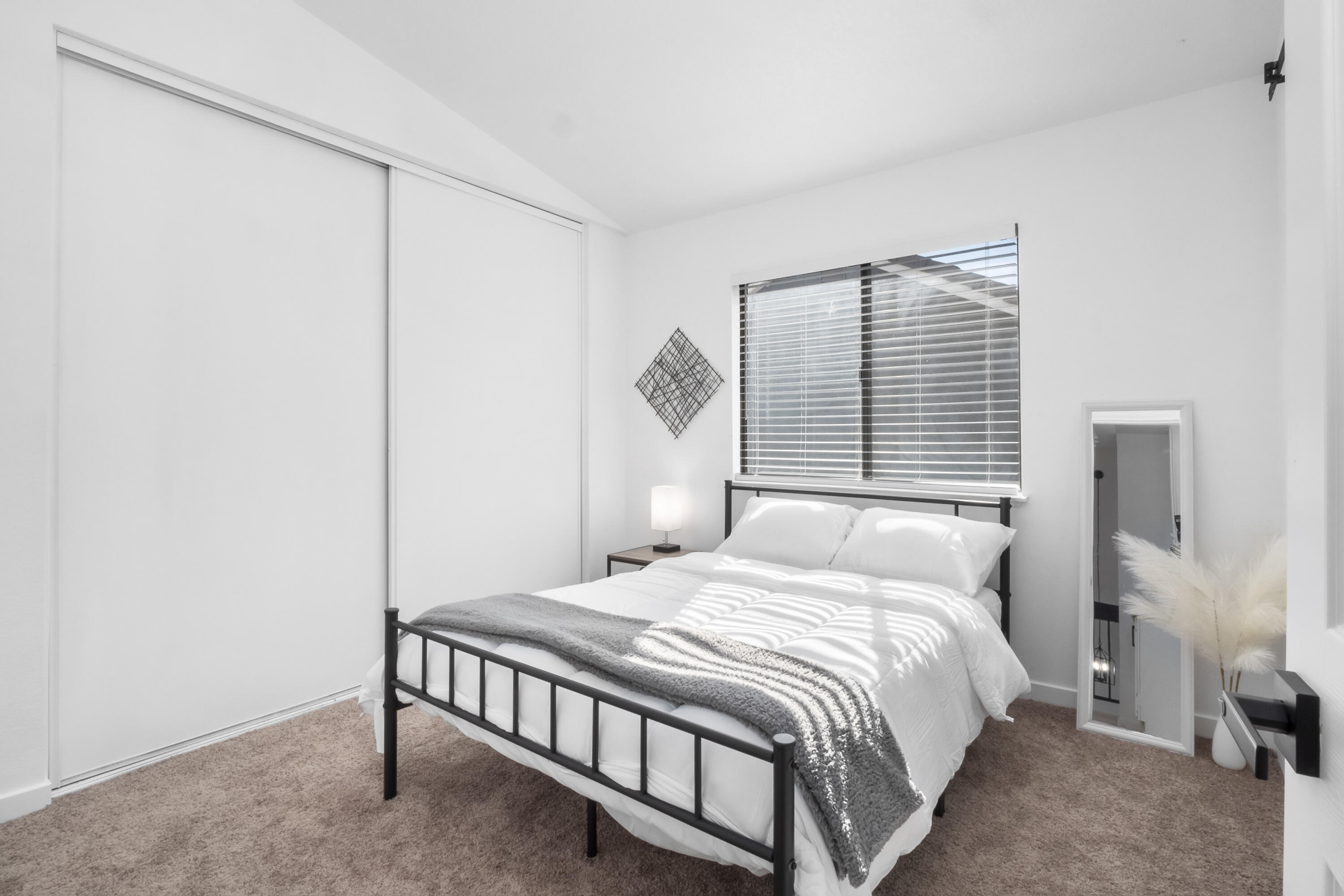 2012 Comstock Court Palmdale, CA 93551 - Photo 36 of 44 P1813379