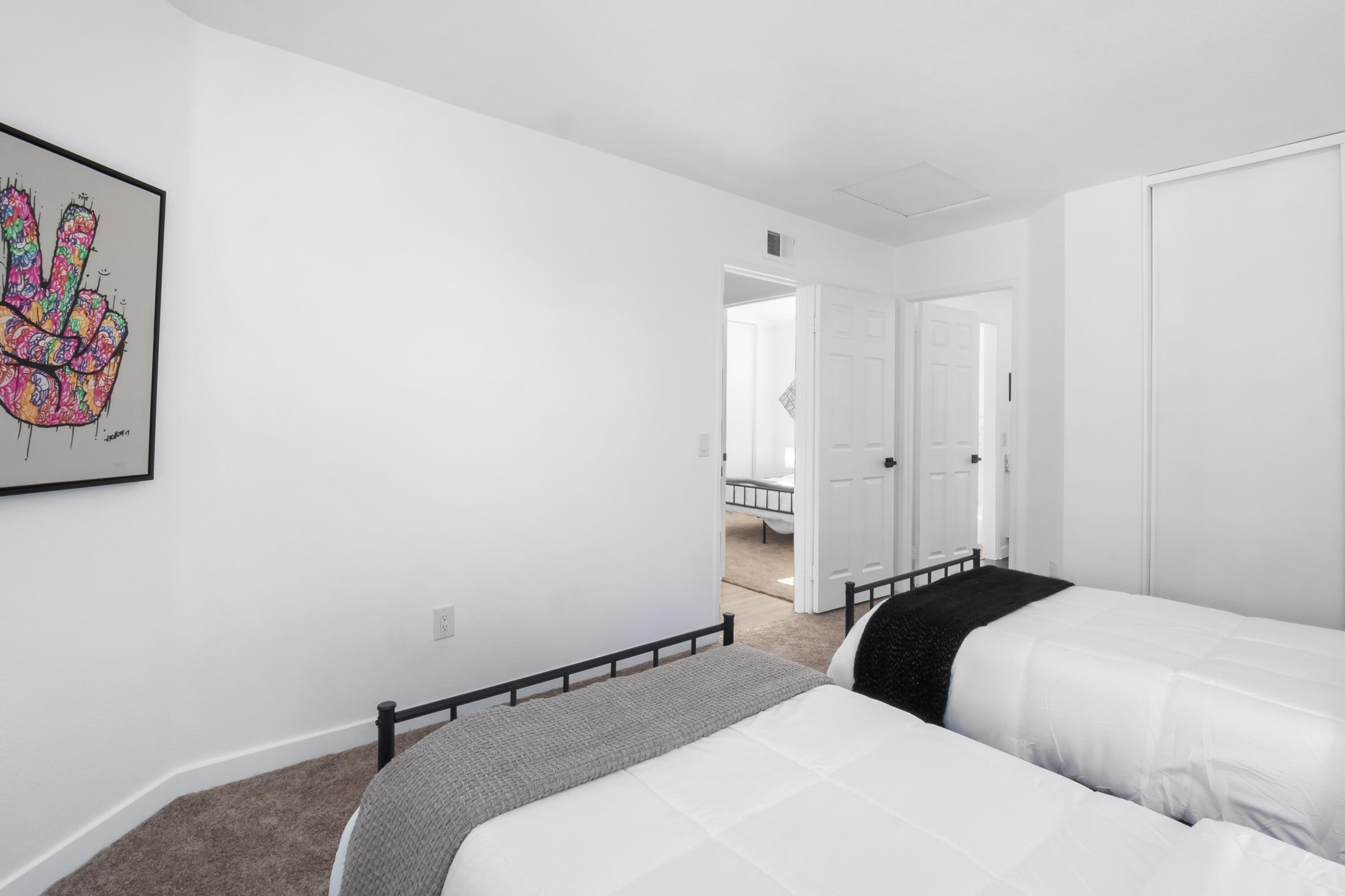 2012 Comstock Court Palmdale, CA 93551 - Photo 39 of 44 P1813416