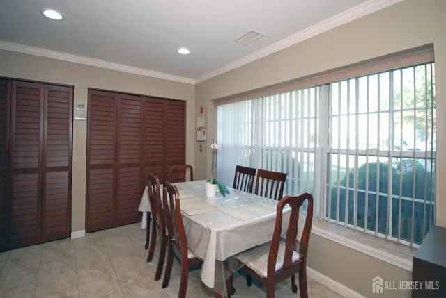 $579,900 | 96 Brewster Circle, Old Bridge, NJ 08857