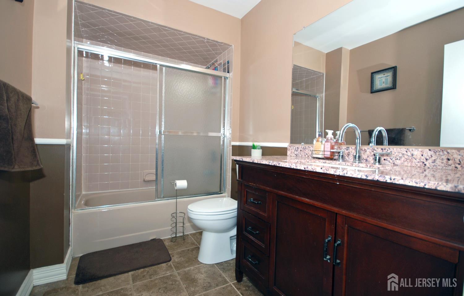 96 Brewster Circle Old Bridge, NJ 08857 - Photo 23 of 34