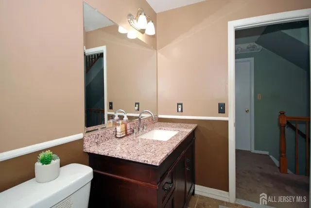 $579,900 | 96 Brewster Circle, Old Bridge, NJ 08857