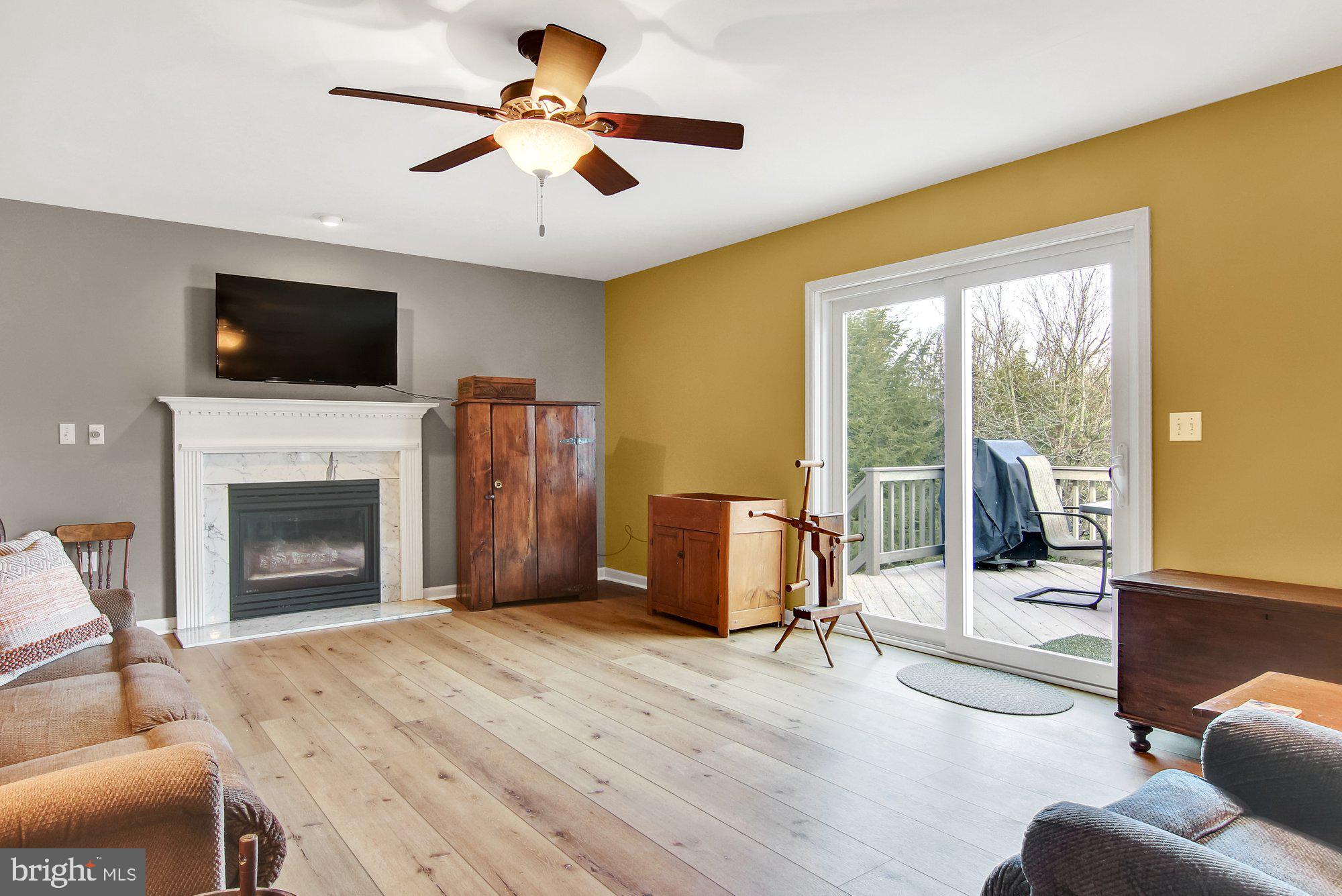 4989 Bossler Road Elizabethtown, PA 17022 - Photo 7 of 32 Gallery Image 7