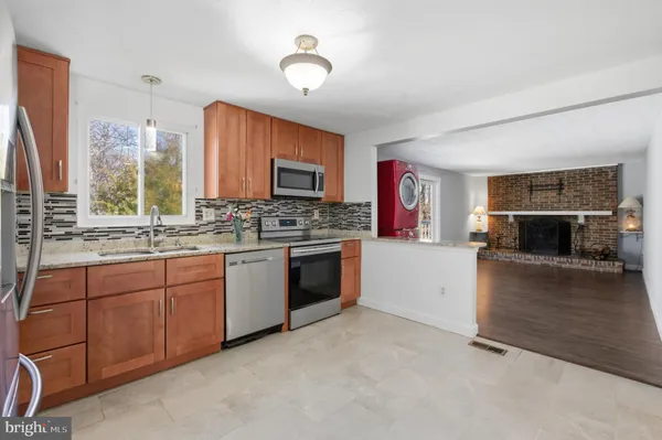 $469,000 | 6410 Killarney Street, Clinton, MD 20735