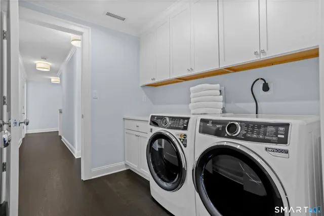 $1,999,000 | 218 Lower Farm Road, Fairfield, CT 06824