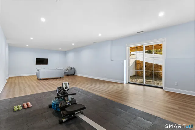 $1,999,000 | 218 Lower Farm Road, Fairfield, CT 06824