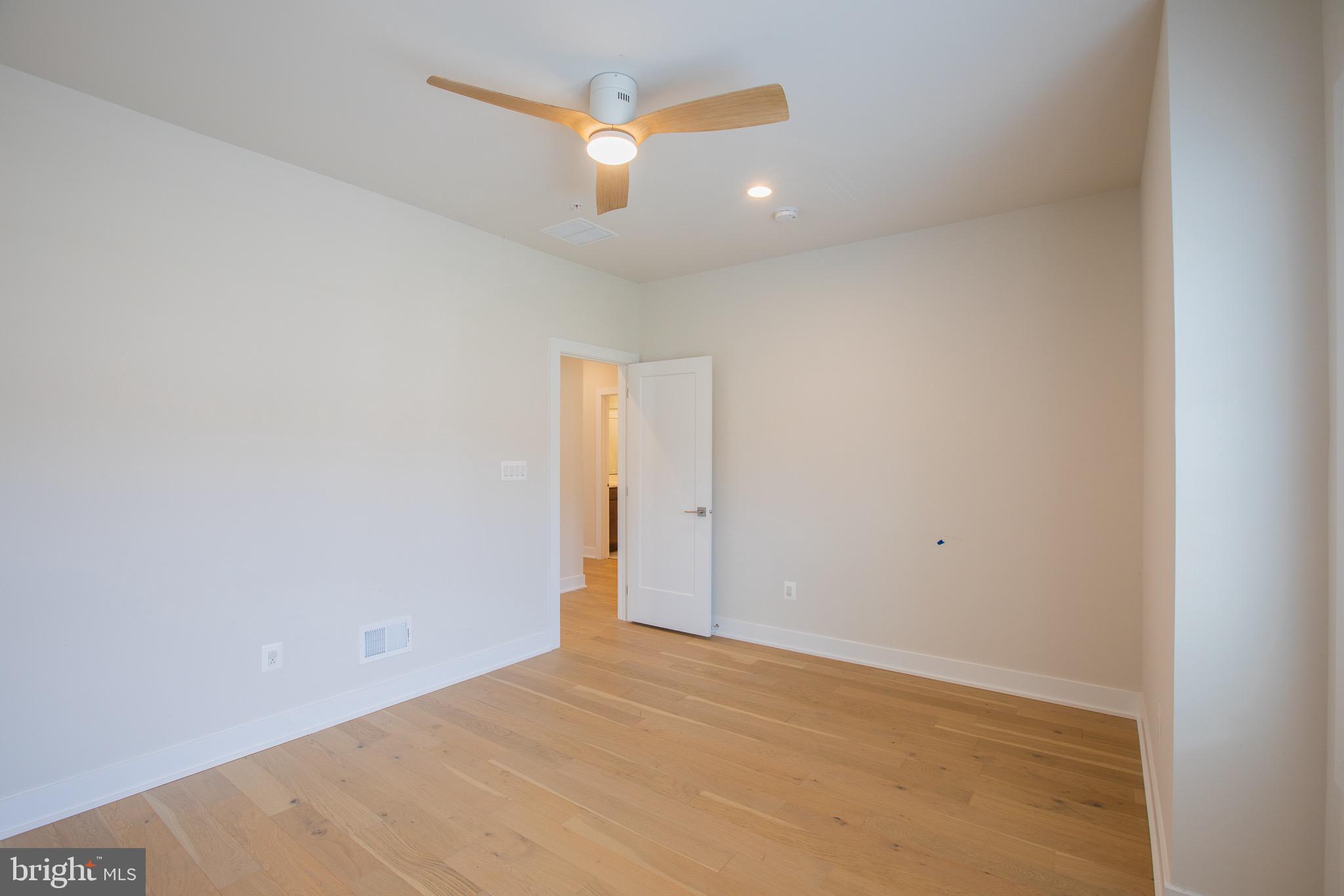 3147 Cavalier Wood Road Ellicott City, MD 21042 - Photo 20 of 52