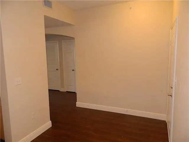 $2,050 | 533 Northeast 3rd Avenue, Unit 340, Fort Lauderdale, FL 33301