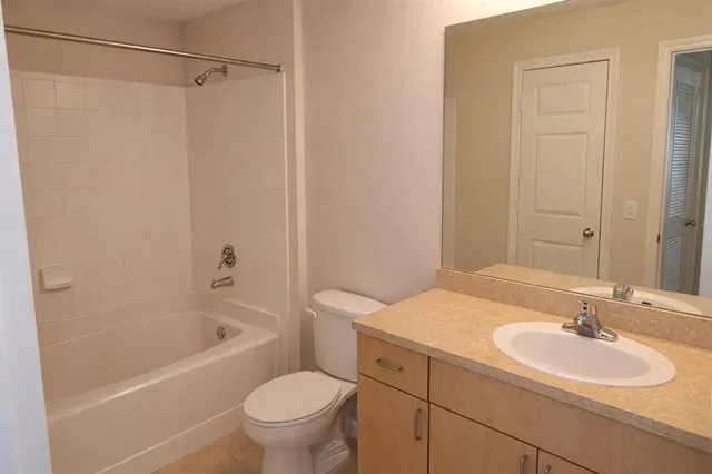 $2,050 | 533 Northeast 3rd Avenue, Unit 340, Fort Lauderdale, FL 33301