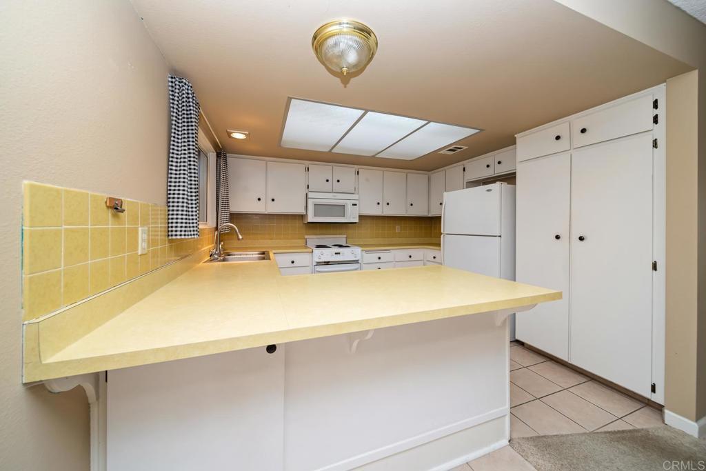 3731 Sage Way Oceanside, CA 92057 - Photo 8 of 26