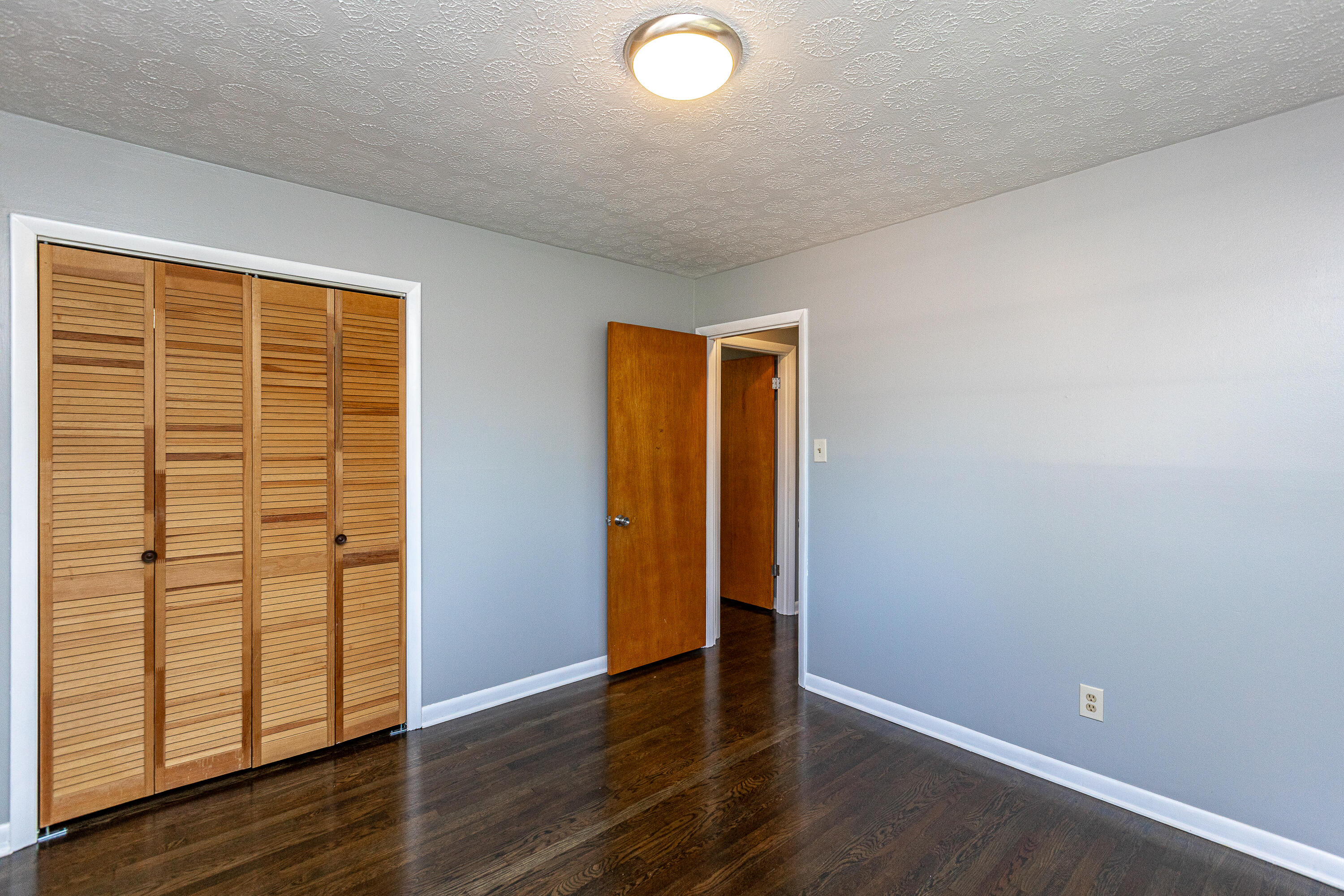 139 Rugby Road Lexington, KY 40504 - Photo 11 of 19 B-13 - Copy
